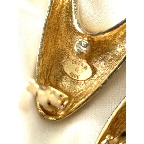 Alexis Kirk Cream and Tan Enamel Atomic Shaped Clip On Earrings - Picture 5 of 6